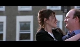 《诺丁山》在线观看,浪漫邂逅，跨越国界的爱情传奇